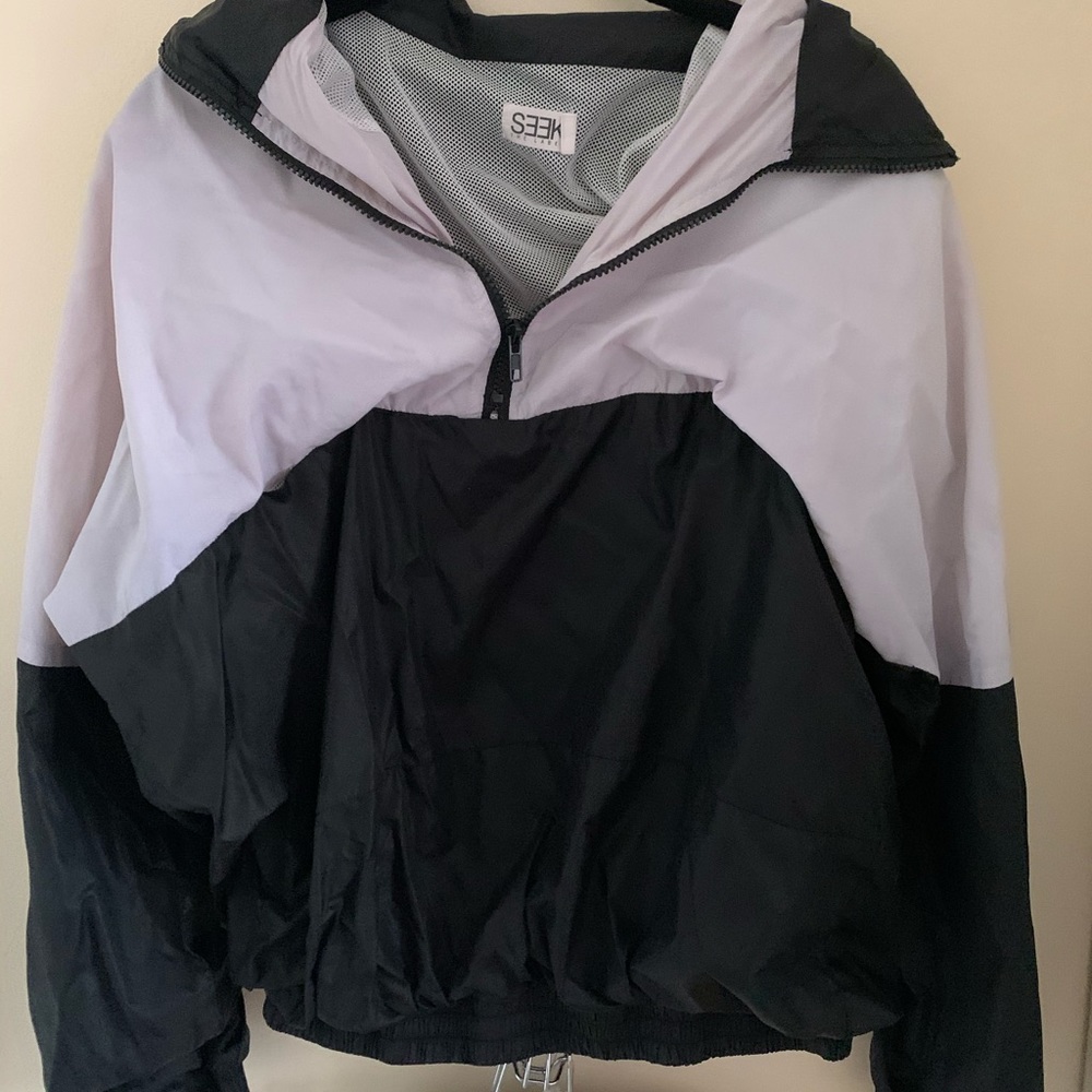 LF White and black windbreaker